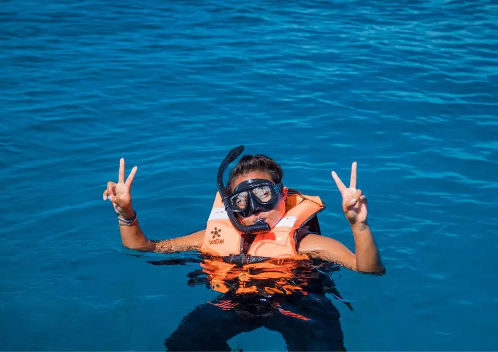 Snorkeling with life jacket