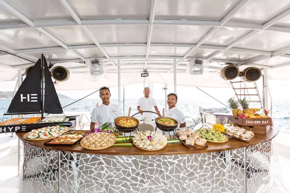 Food on Hype Catamaran