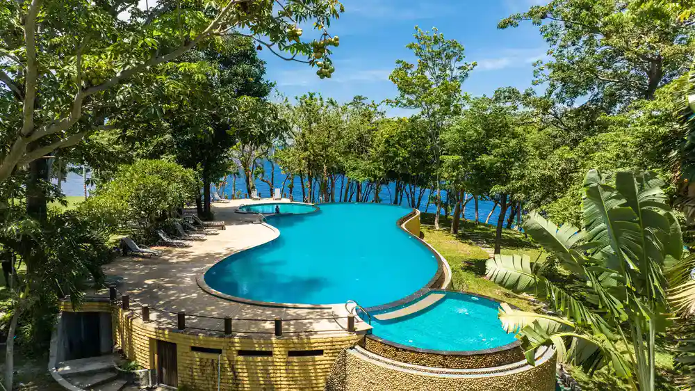 Ban Raya Hotel, Racha island