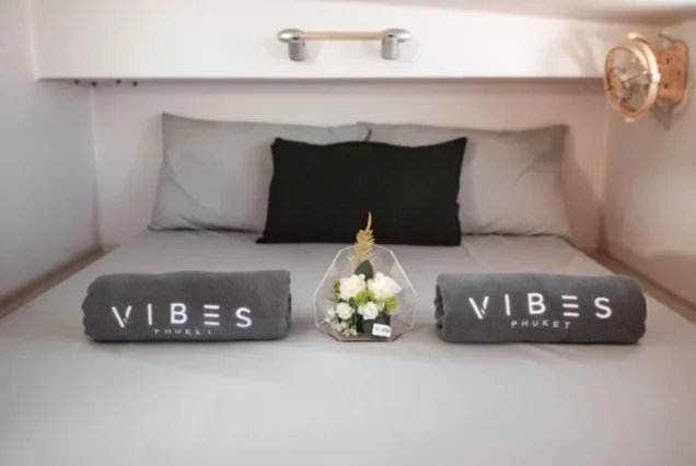 Bed o Vibes catamaran
