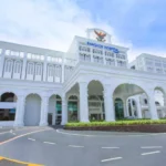 曼谷医院，在普吉镇上