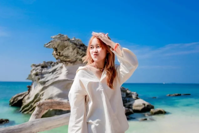 Khai Island beach and distinctive limestone scenery