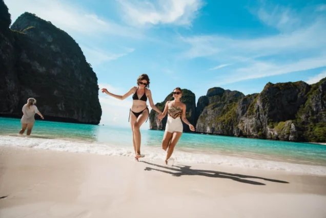 Additional Maya Bay beach view during the Phi Phi journey