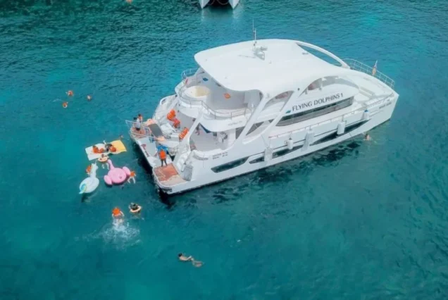 Guests snorkeling behind Flying Dolphins 1 near Phi Phi Island