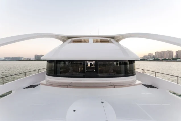 Spacious bow and sun deck of Flying Dolphins 1
