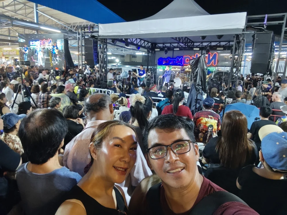 Sea Me Again author and his wife in the audience at Nene Royal’s Naka Market performance