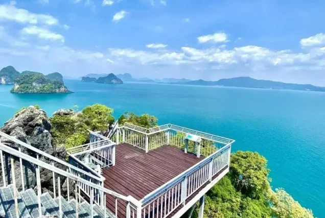 Hong Island’s 360-degree viewing platform overlooking the sea