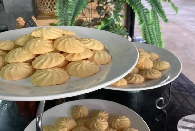 Biscuits and snacks at the Fantastic Similan meeting point