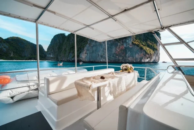 Upper-level sofas with sea views