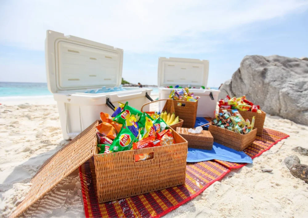 Picnic in the Racha Noi Beach